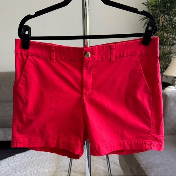 Old Navy Red Bermuda Everyday Mid Rise Shorts Size 14 - Picture 1 of 9